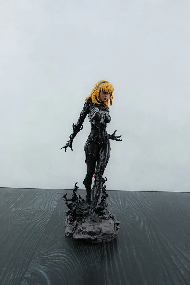 Gwenom Heykel | 25cm El Boyaması Gwen Stacy Venom Figür | Marvel Comics 3D Baskılı Koleksiyonluk |