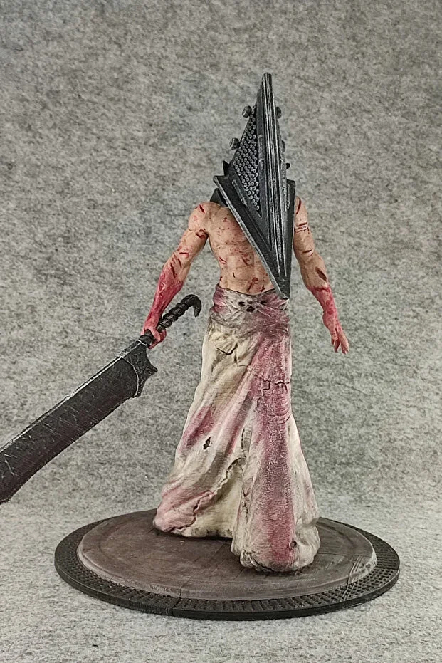 Piramit Kafa (Silent Hill) 27 Cm Figür
